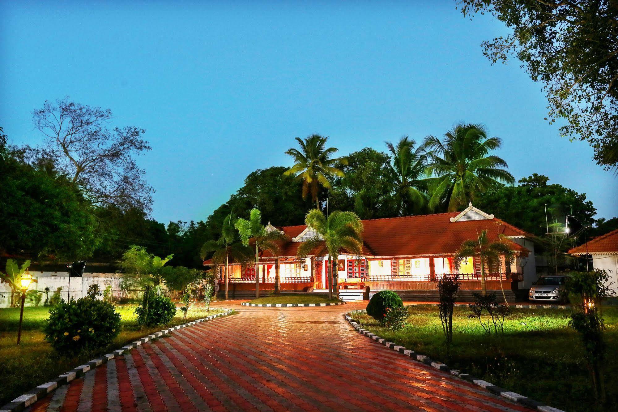 Baywatch Beach Resort Alappuzha Exterior photo