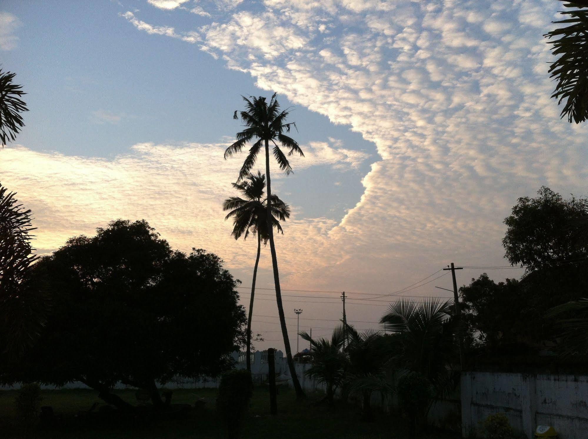 Baywatch Beach Resort Alappuzha Exterior photo